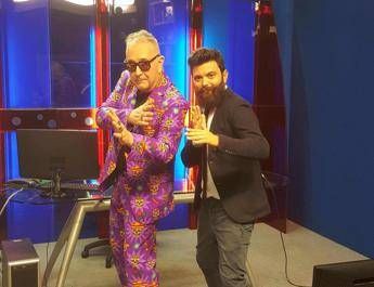 Guasti, video-meteo per l'Estate sta finendo feat. Righeira Guasti, video-meteo per l'Estate sta finendo feat. Righeira